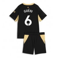 Camisa de Futebol Manchester City Marc Guehi #6 Equipamento Secundário Infantil 2026-27 Manga Curta (+ Calças curtas)
